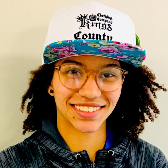 Brooklyn Logo Rose Cap🌹🧢 - Picture 7 of 7